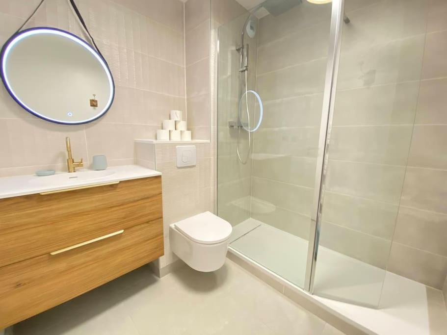 Plein Charme Aux Minimes Terrasse Calme + Parking Apartment La Rochelle  Ngoại thất bức ảnh
